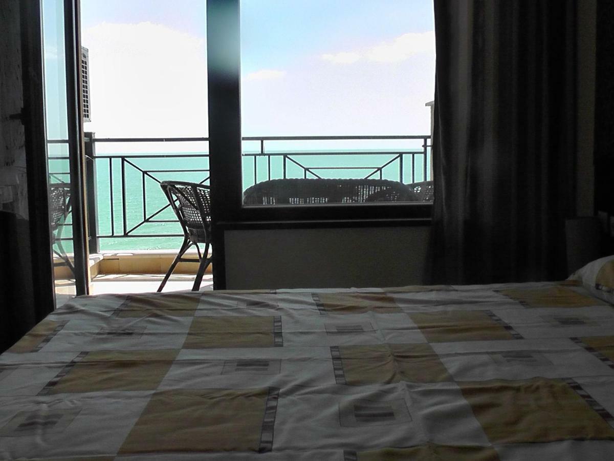 Адмирал- Сирена Golden Sands Bagian luar foto