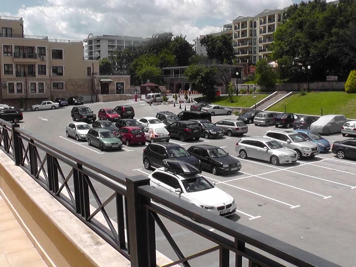 Адмирал- Сирена Golden Sands Bagian luar foto